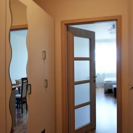 Apartment Freyova 25